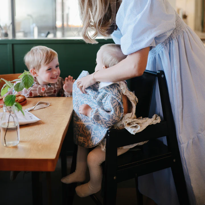 Bavoir manches longues – Blue flowers – Image 3