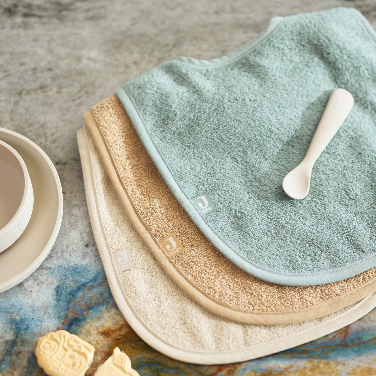 Bavoir éponge – sea green / nougat / biscuit – Image 3