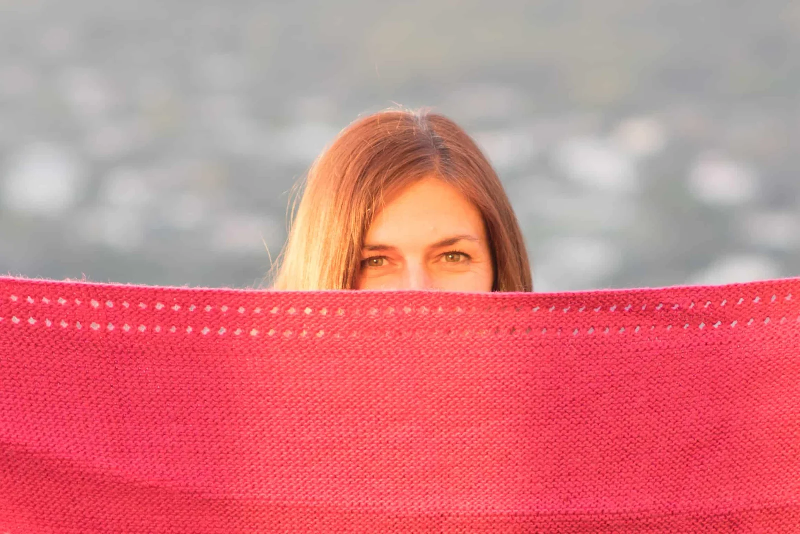 Chèche pure laine framboise – Image 3