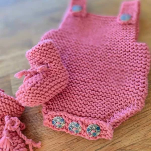 Ensemble « petit lutin » barboteuse et chaussons montants en pur mérinos – Tailles 0 à 6 mois – Nombreux coloris