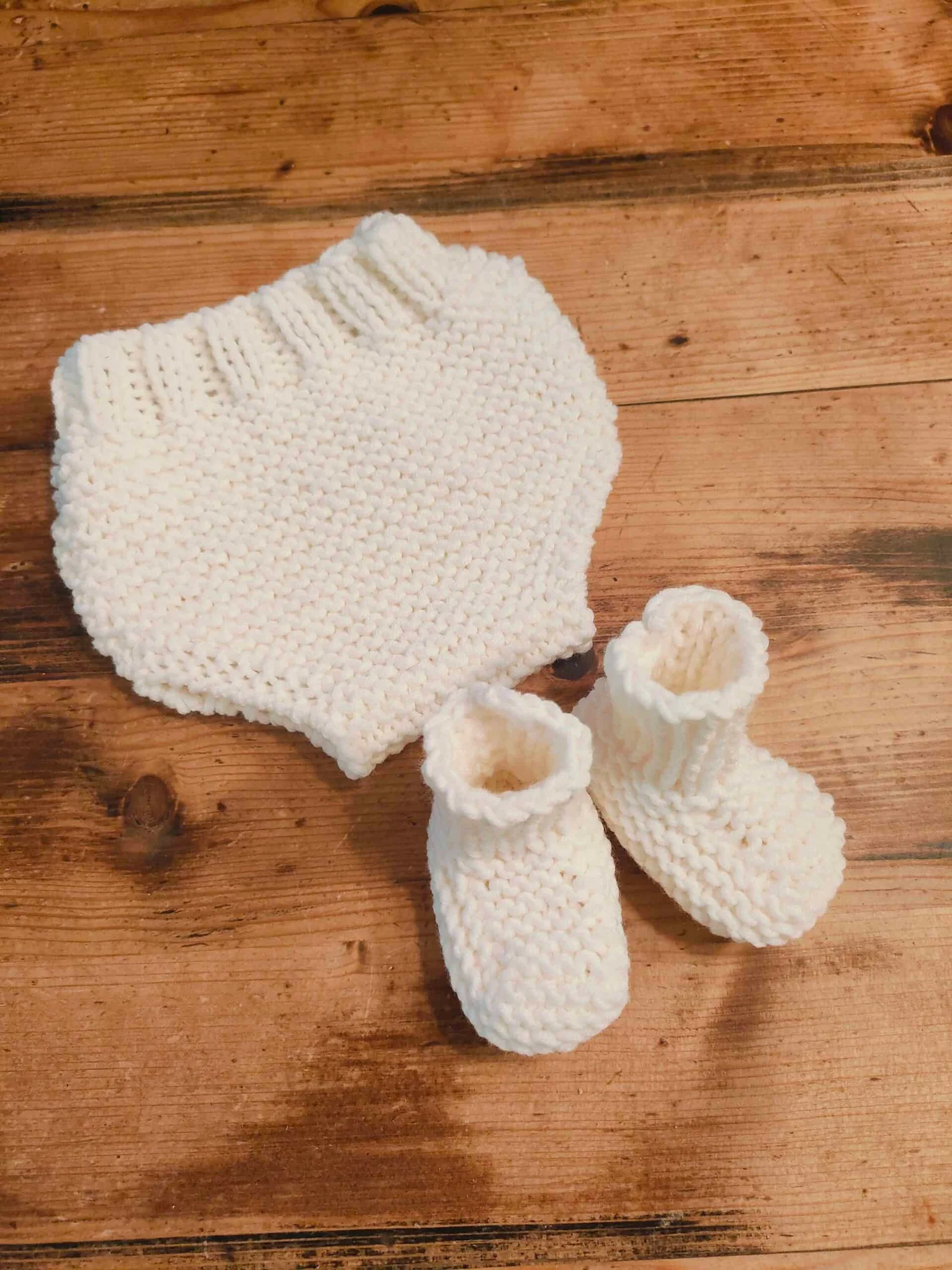 Chaussons « Léo-Léa » sans ruban en pur mérinos – Taille 0-3 mois – coloris écru et bleu ciel – Image 7