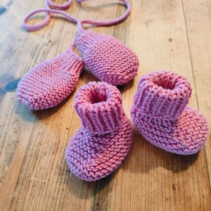Ensemble « flocon » chaussons et moufles en pur mérinos (taille naissance à 9 mois)