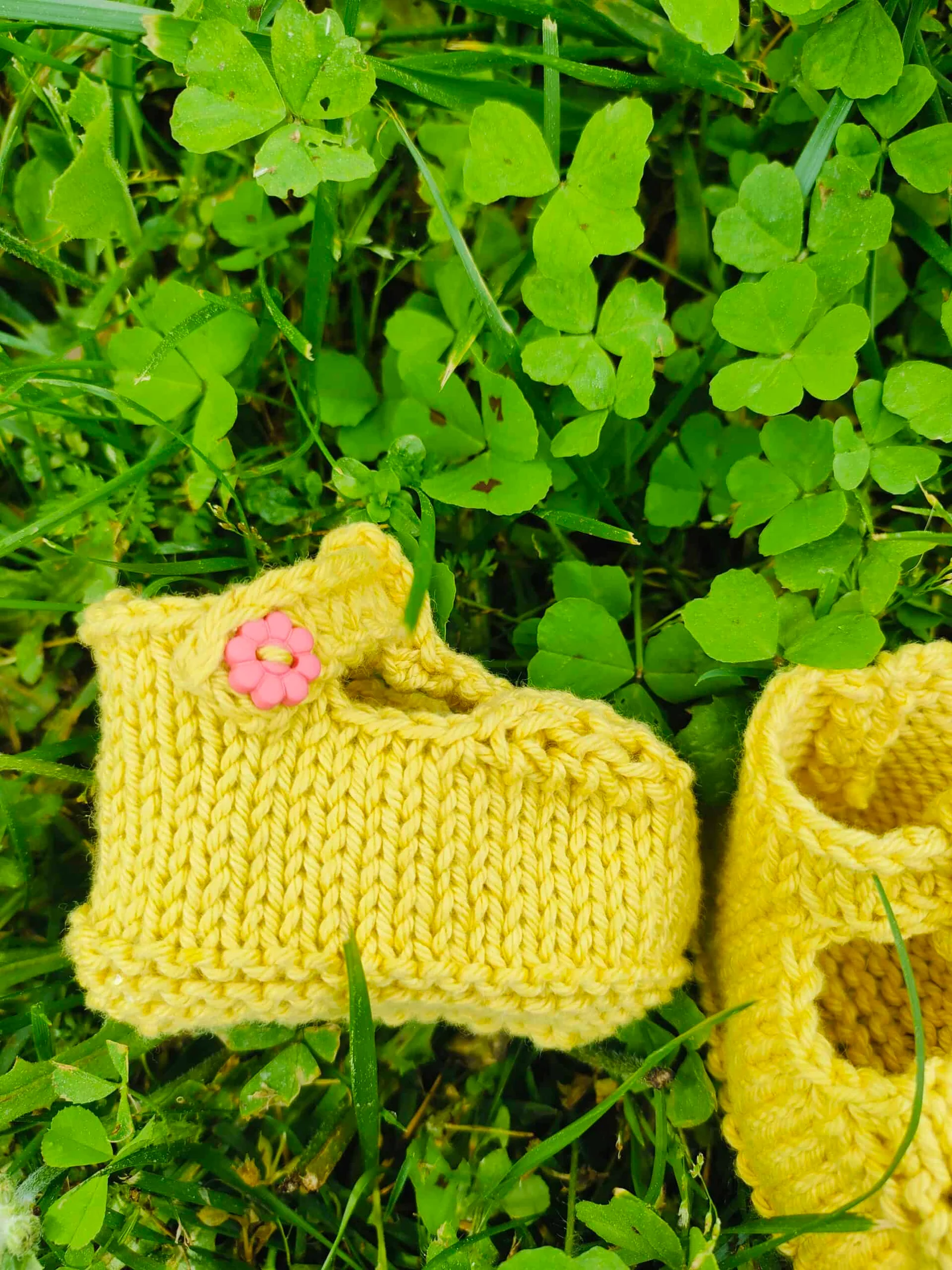 Chaussons « Clémence » en pur coton – taille 0-3 mois – coloris rose poudré, bleu ciel, et tournesol – Image 7