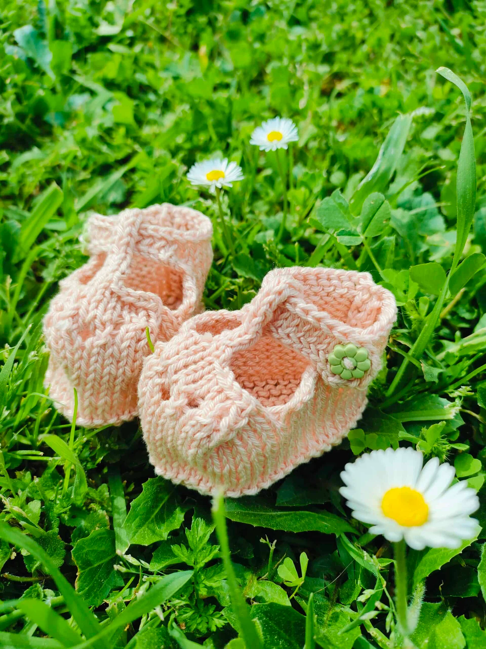 Chaussons « Clémence » en pur coton – taille 0-3 mois – coloris rose poudré, bleu ciel, et tournesol – Image 3
