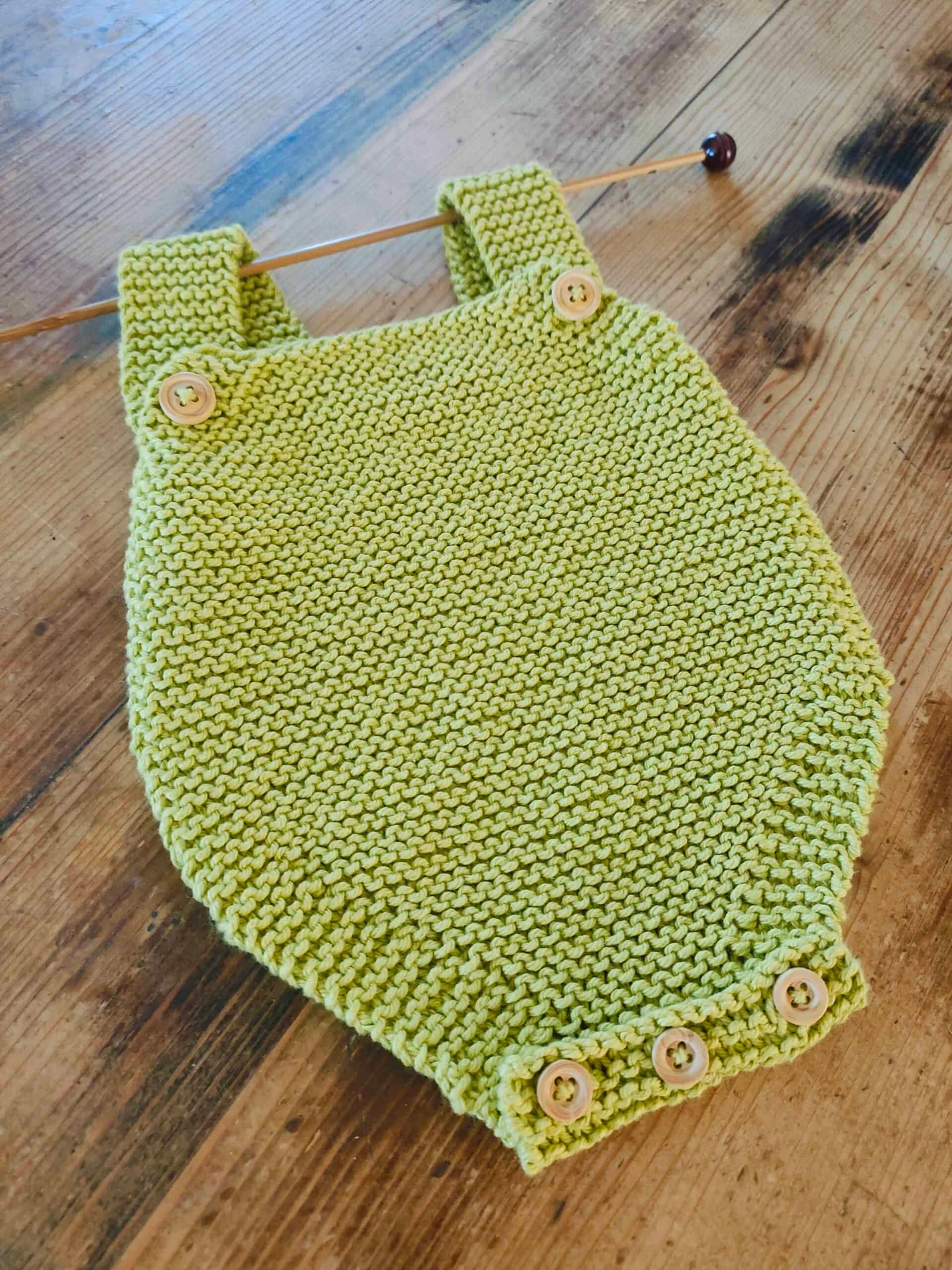 Barboteuse au point mousse en pur coton (taille naissance à 6 mois) – Image 7