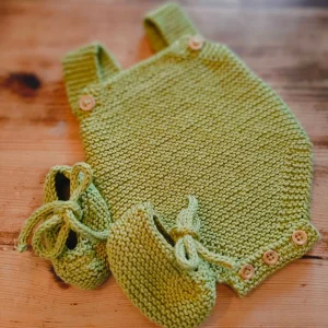 Ensemble barboteuse et ballerines en coton pistache – Taille naissance