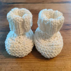 Chaussons montants en pur coton – taille 0-3 mois – coloris écru