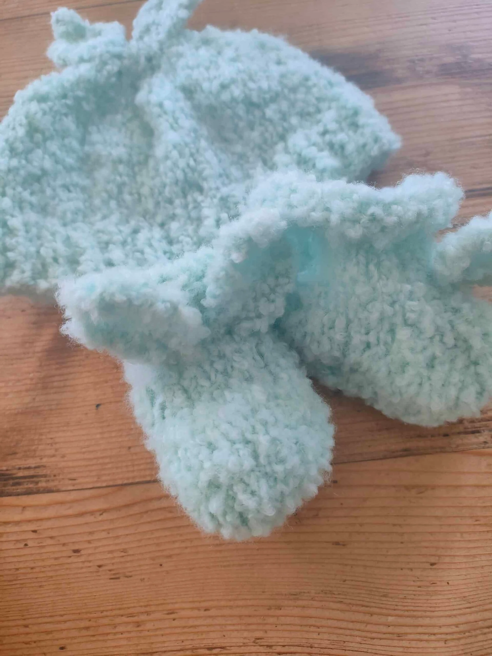 Chaussons montants « Lapinou » (Tailles 0-3 mois / 3-6 mois)- aig. n°4,5 – Image 7