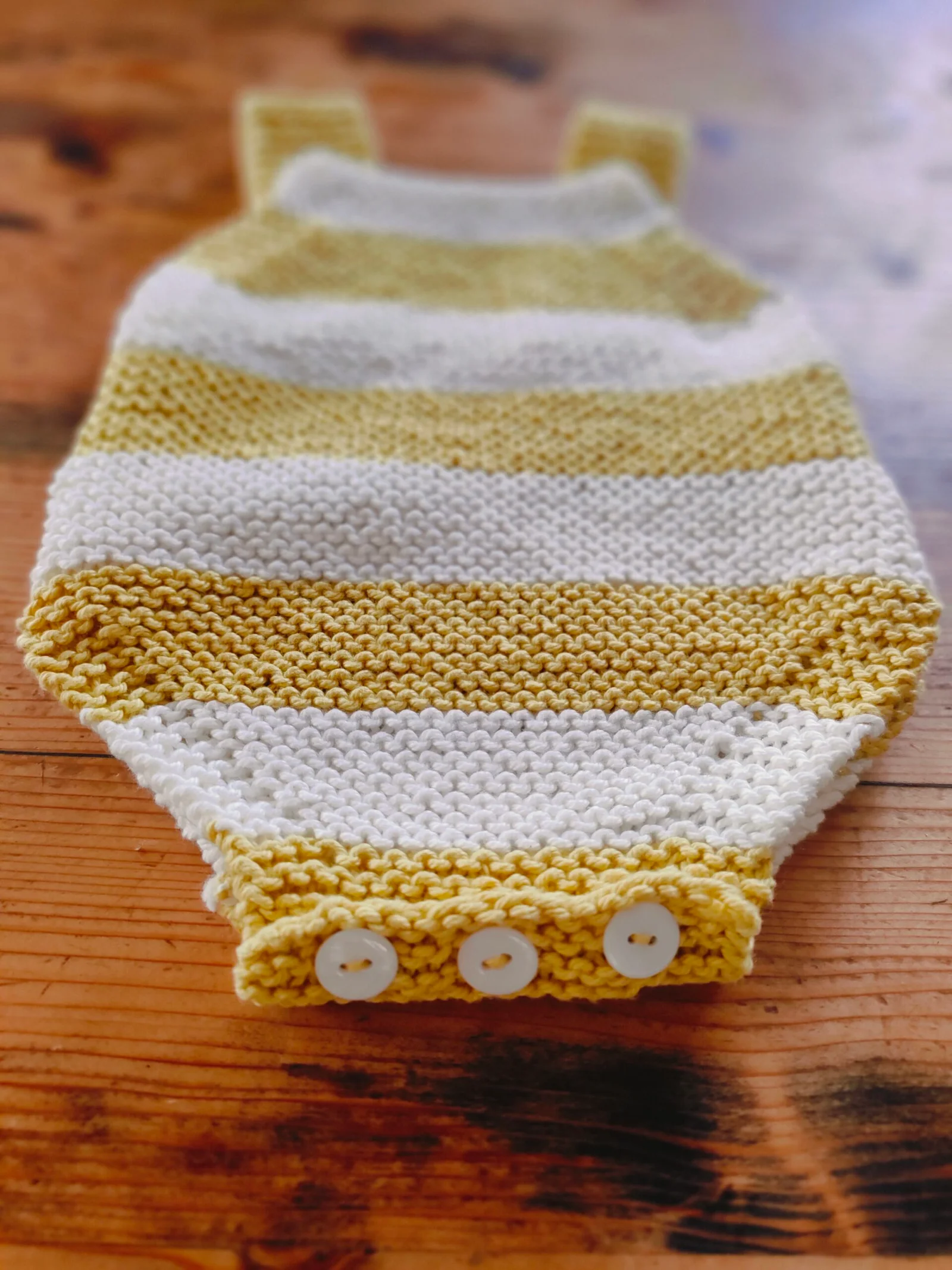 Barboteuse rayée tounesol/écru en pur coton (taille naissance-1 mois) – Image 5