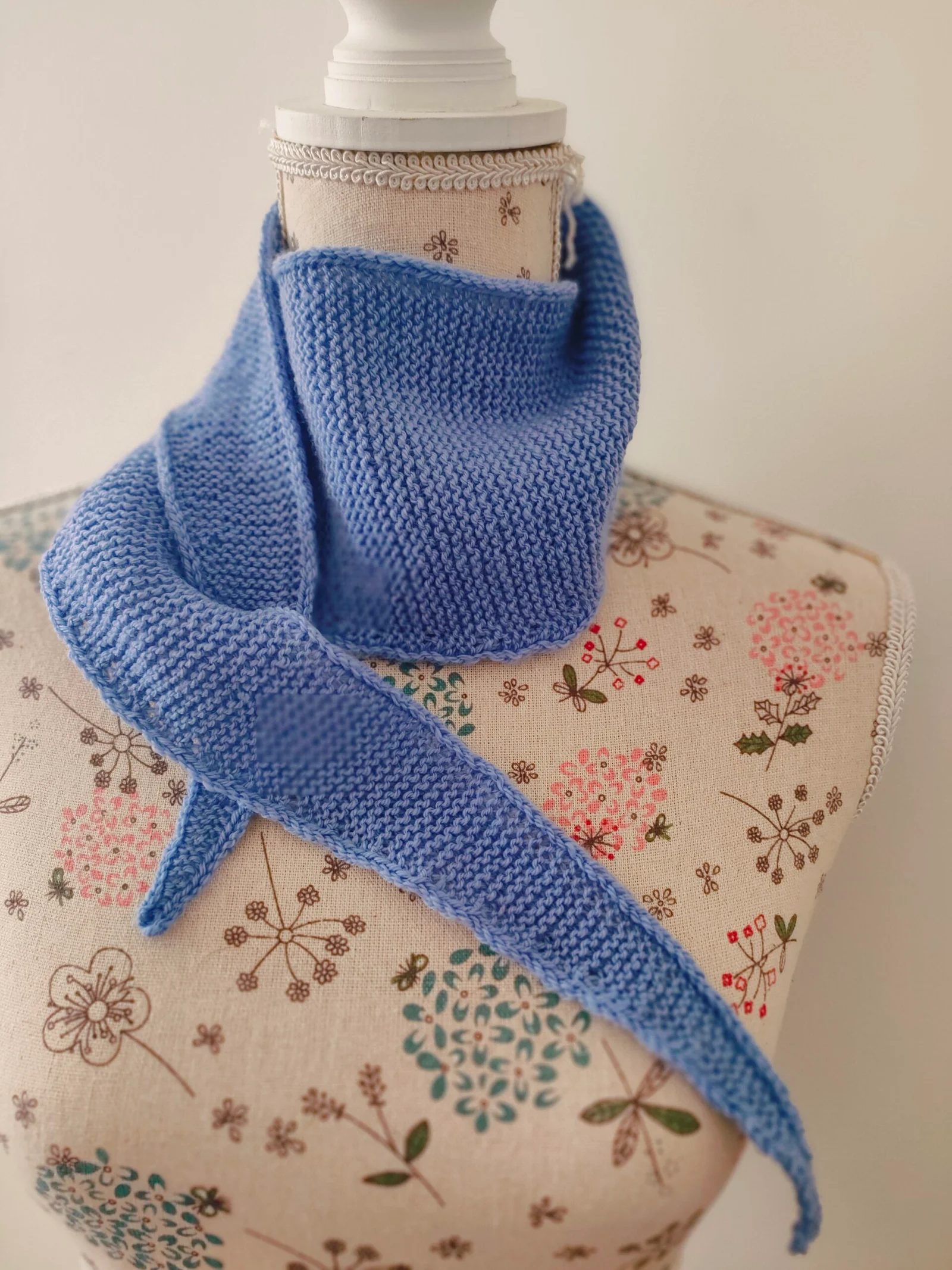 Le p’tit foulard en mérinos bleu lavande – Image 6