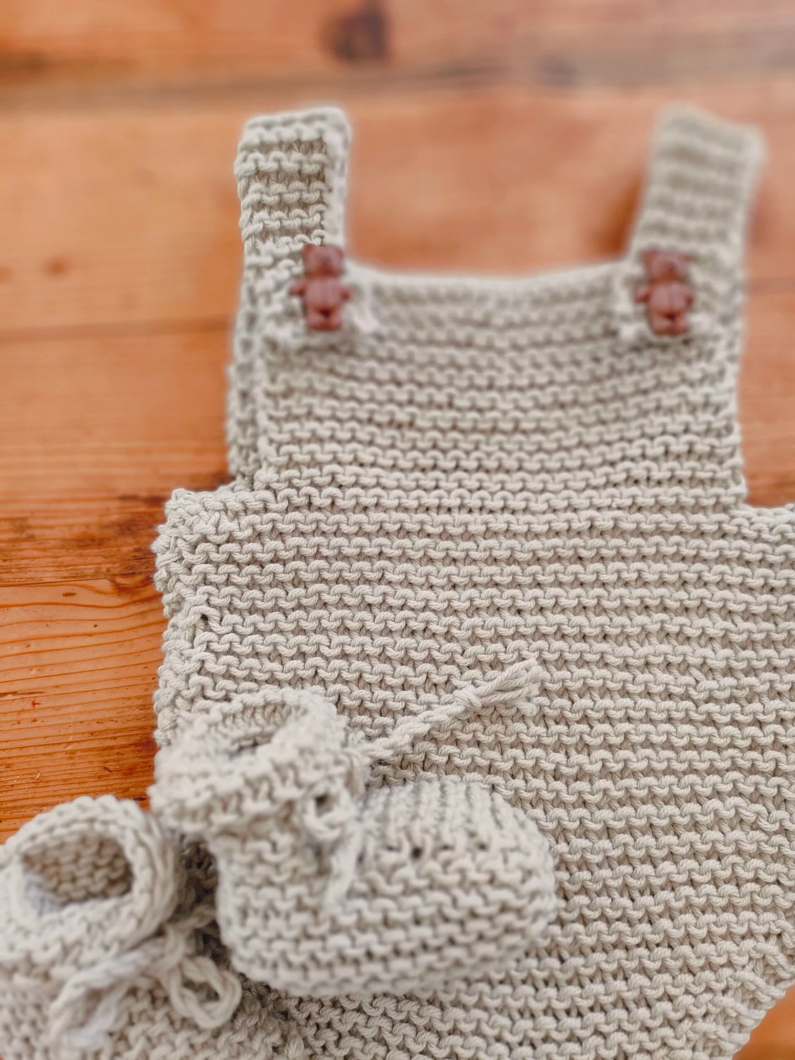 Ensemble « petit lutin » barboteuse et chaussons en coton – taille 3 mois – thème ourson – Image 5