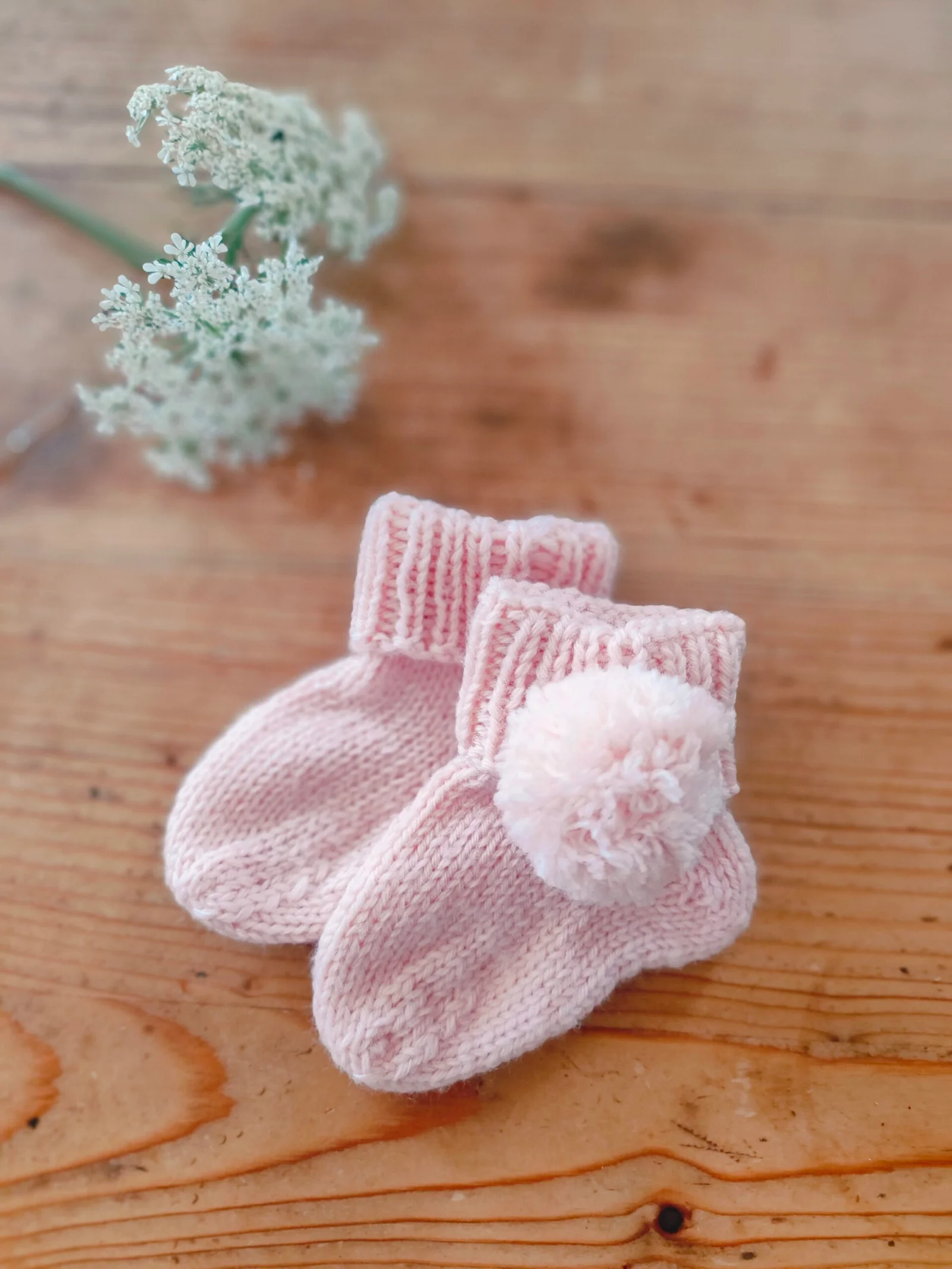 Chaussettes à pompons en mérinos (naissance-3 mois) – Image 4