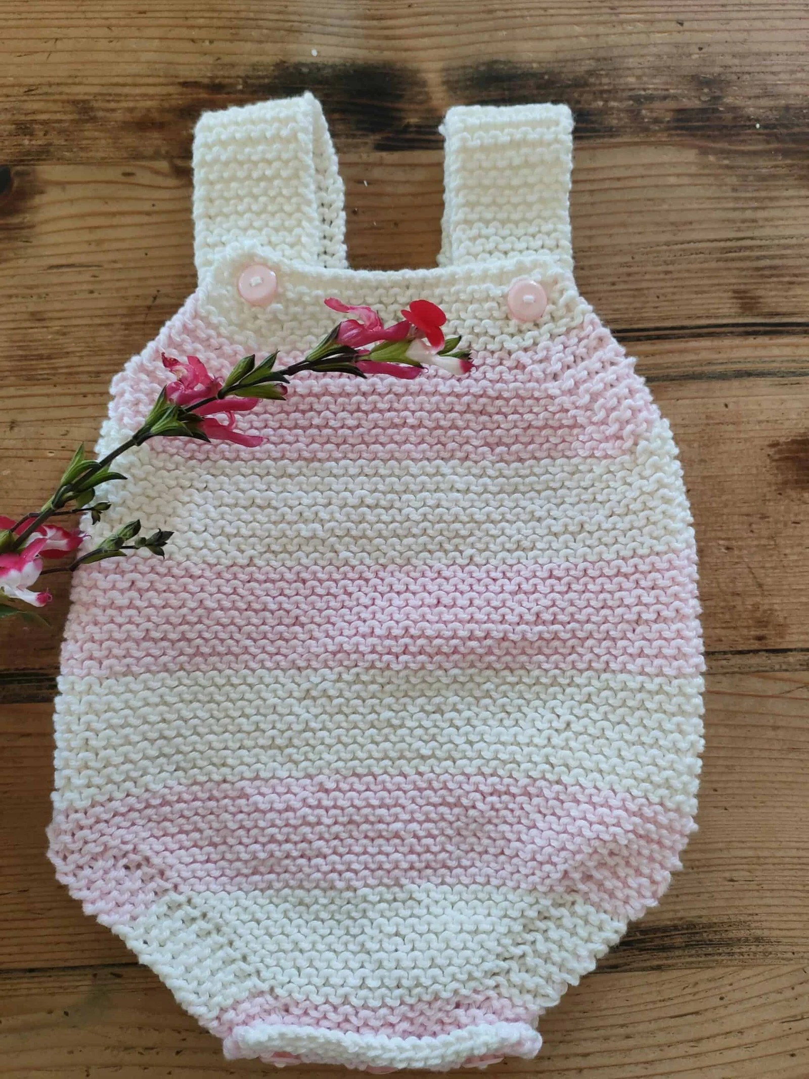 Ensemble barboteuse rayée et ballerines en coton (taille naissance à 6 mois) – Image 5