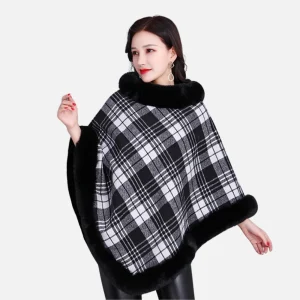 Poncho Femme Avec Finitions Fourrure