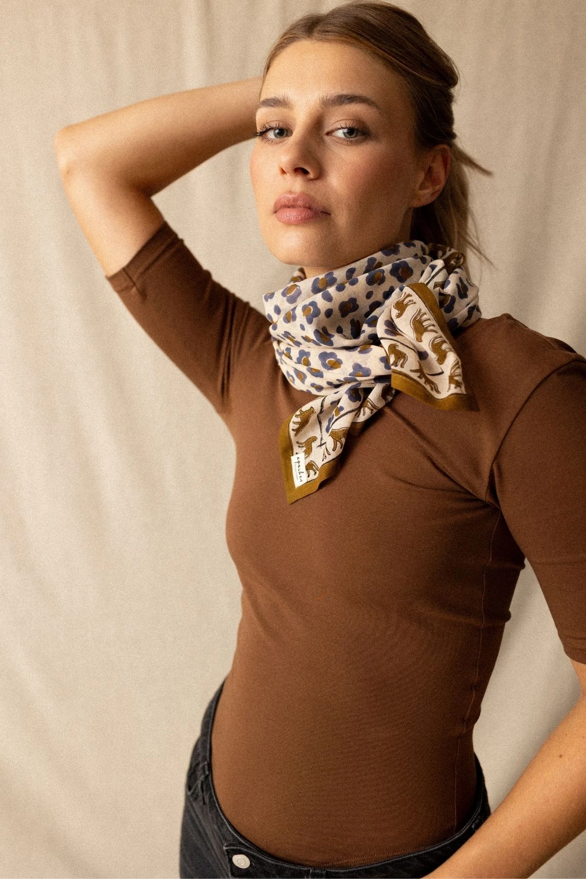 Big Foulard Latika Dupatta | Léopard macadamia – Image 5