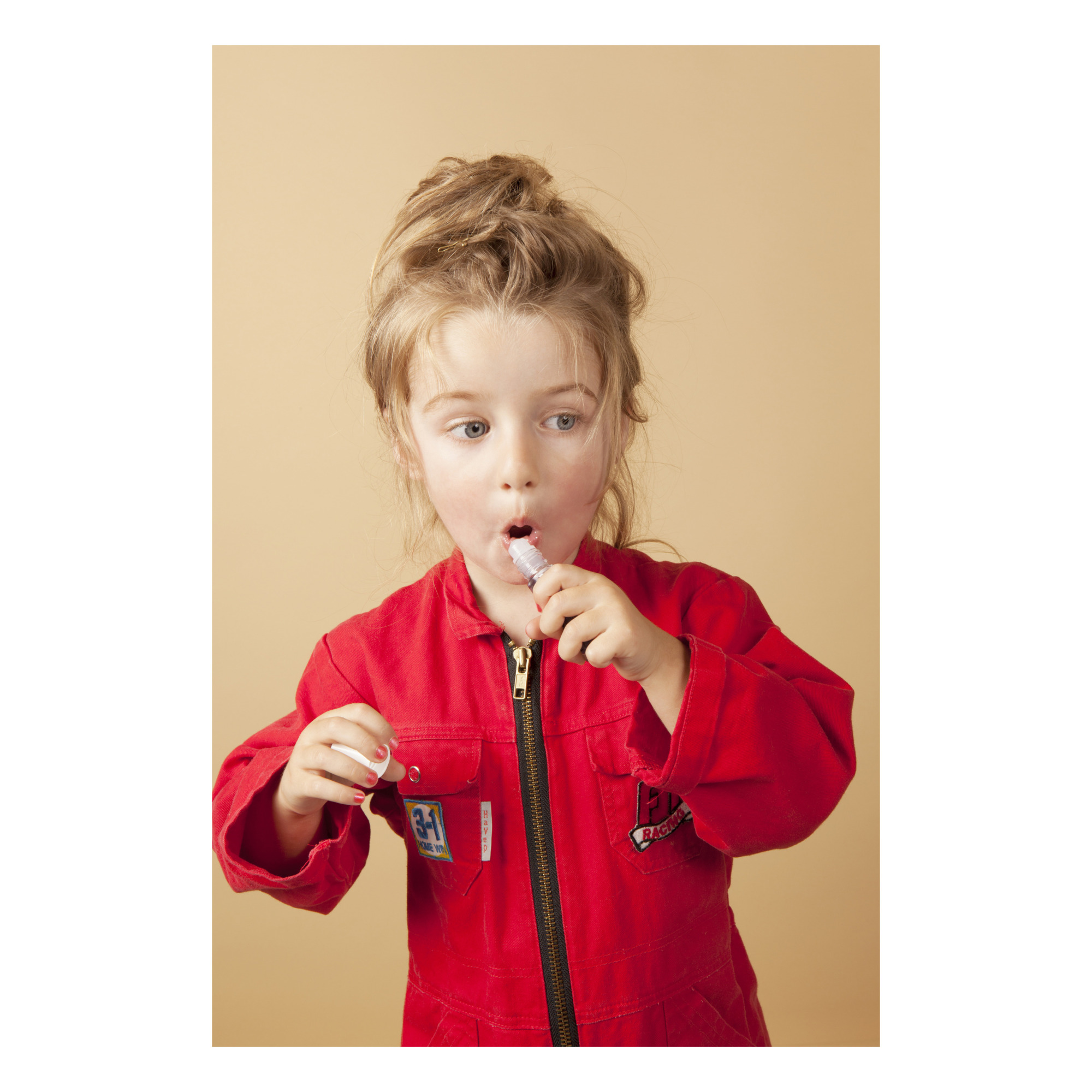 Roulette brillant à lèvres – Fraise – Image 4